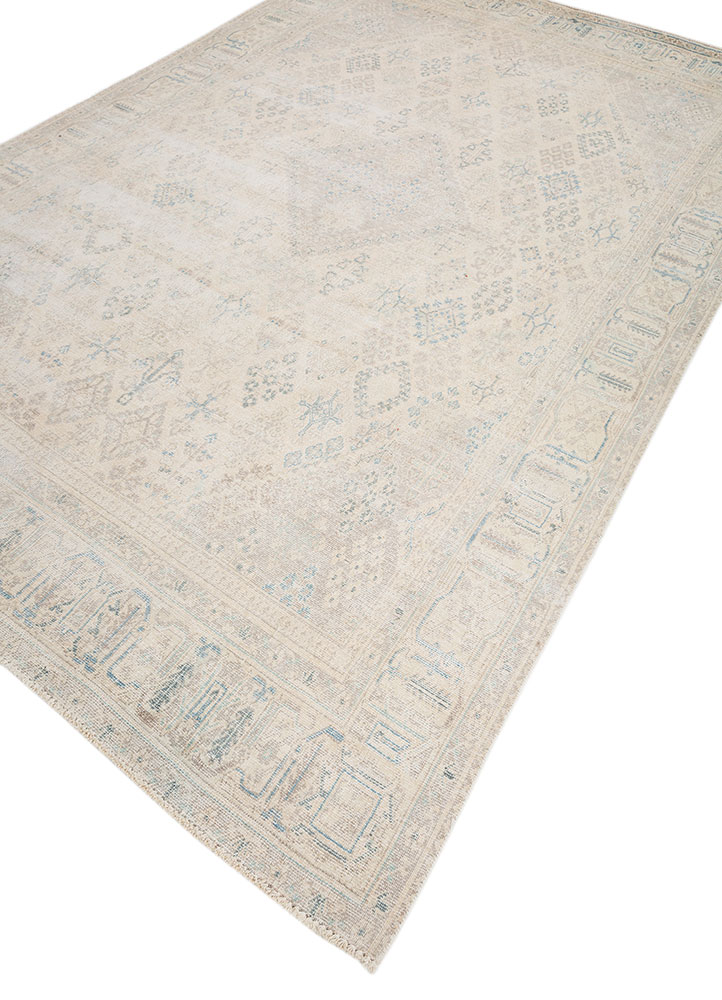 aalam ivory wool hand knotted Rug - FloorShot