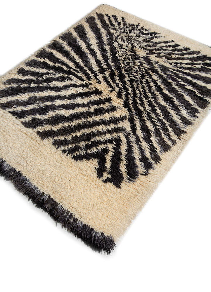 zuri ivory wool hand knotted Rug - FloorShot