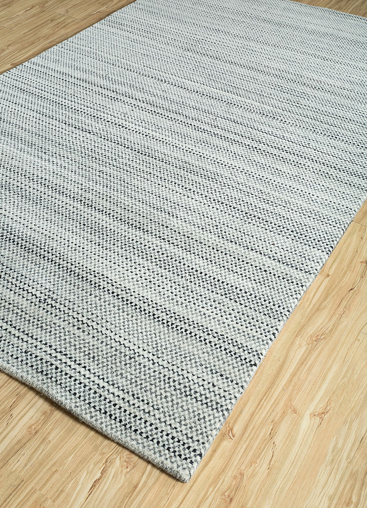 tesoro grey and black wool hand loom Rug - FloorShot