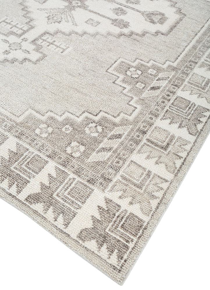 savana grey and black wool hand knotted Rug - FloorShot