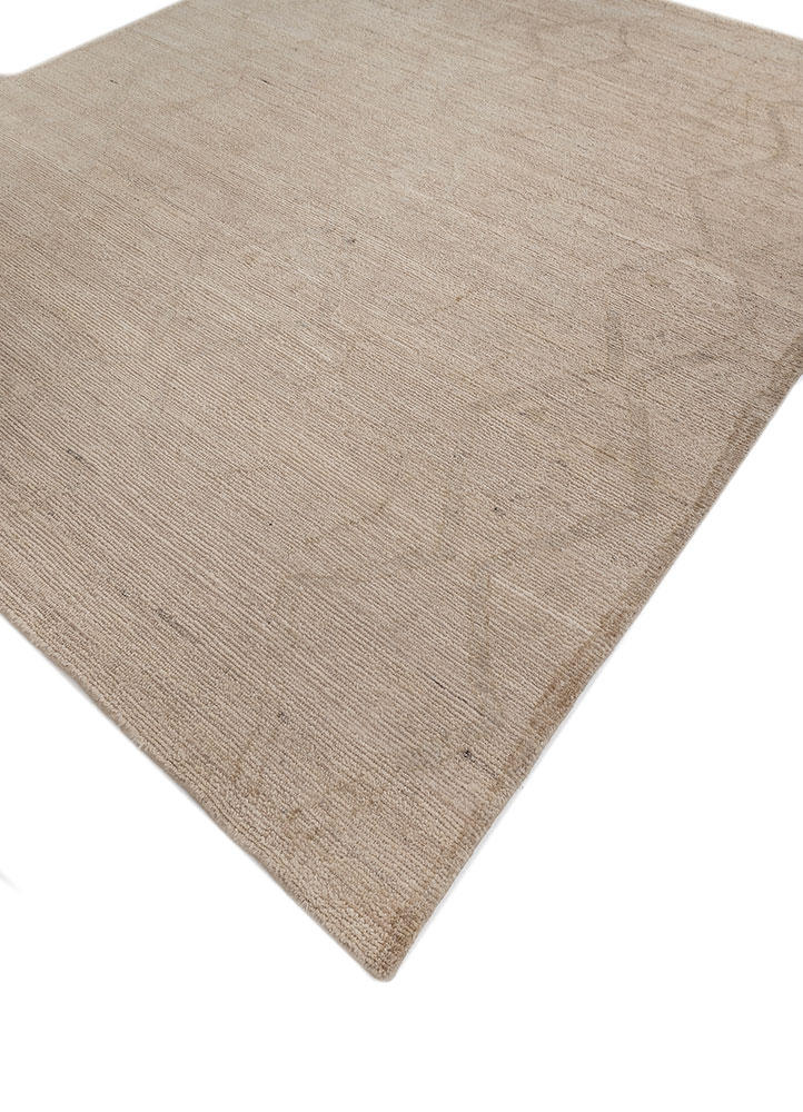 manifest ivory wool hand knotted Rug - FloorShot