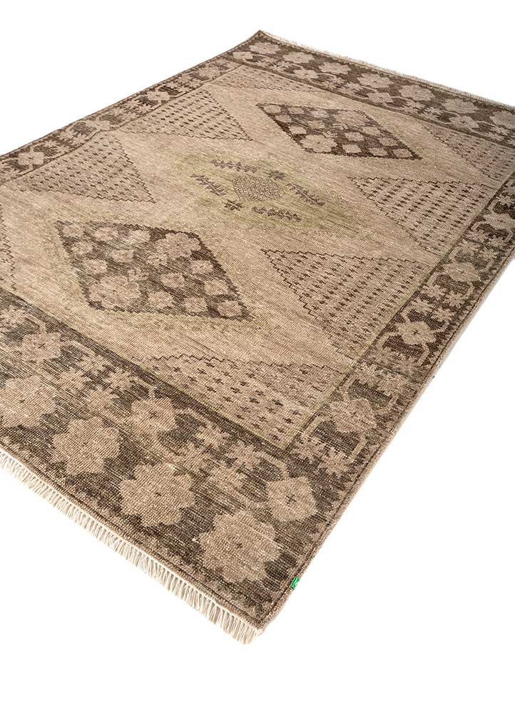 erbe green wool hand knotted Rug - FloorShot