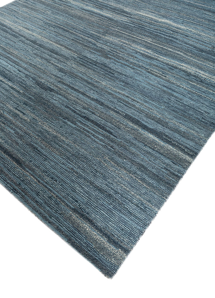 manifest blue wool and viscose hand knotted Rug - FloorShot