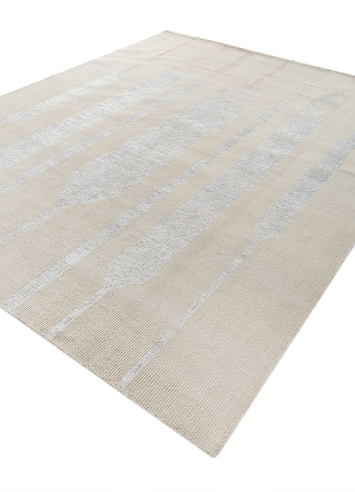 zuri ivory wool and bamboo silk hand knotted Rug - FloorShot