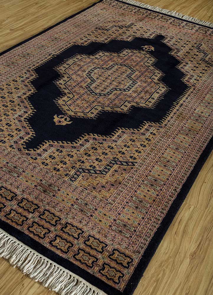 kiaan blue wool hand knotted Rug - FloorShot