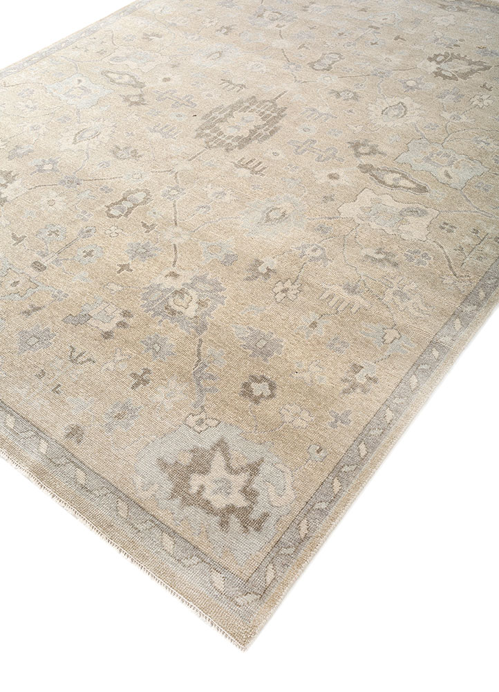 erbe beige and brown wool hand knotted Rug - FloorShot
