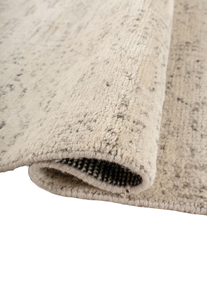 aprezo ivory wool hand knotted Rug - FloorShot