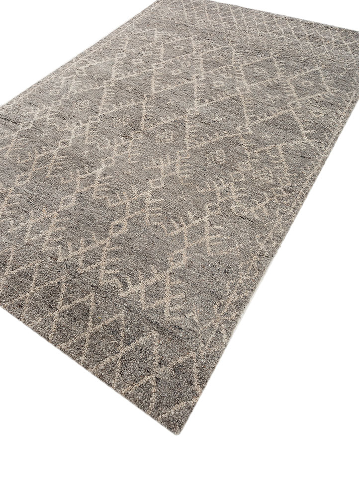 zuri grey and black wool hand knotted Rug - FloorShot