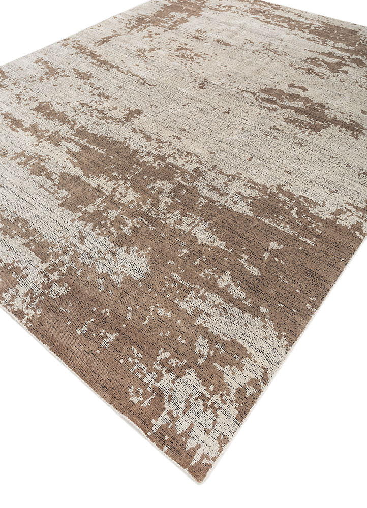 uvenuti ivory wool and bamboo silk hand knotted Rug - FloorShot