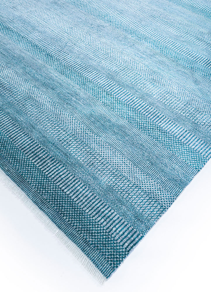 kairos blue wool and viscose hand knotted Rug - FloorShot
