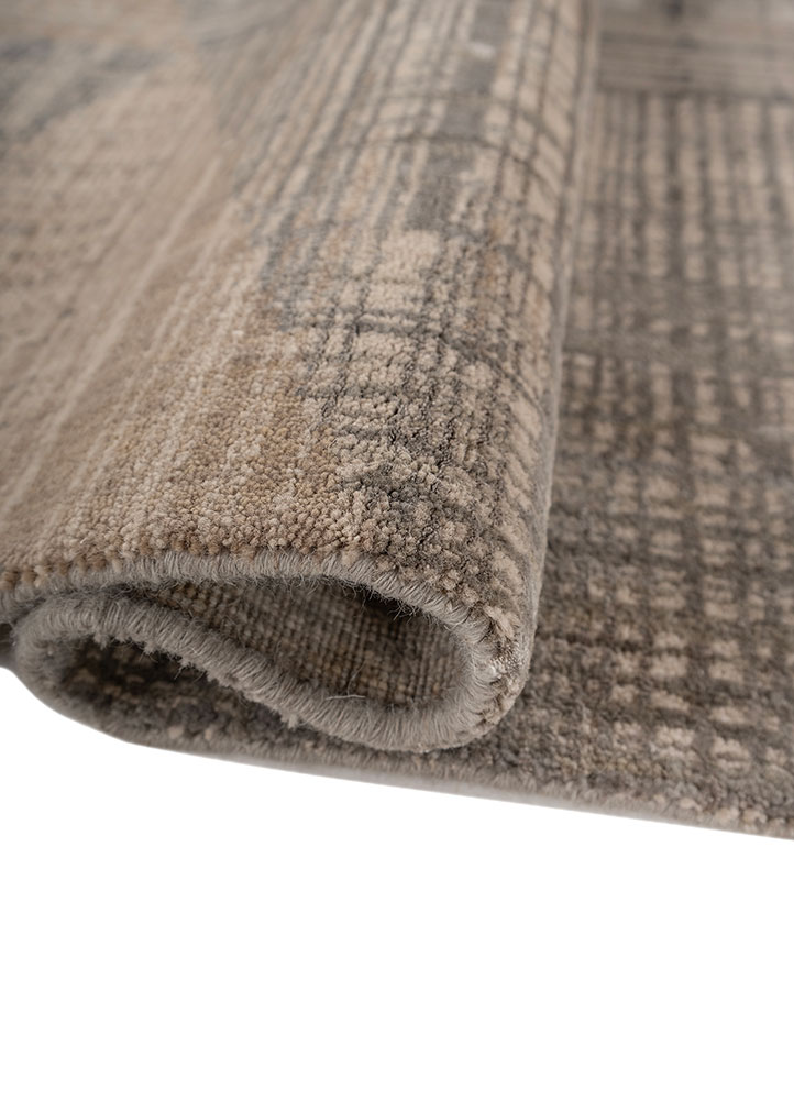 aprezo ivory wool and bamboo silk hand knotted Rug - FloorShot