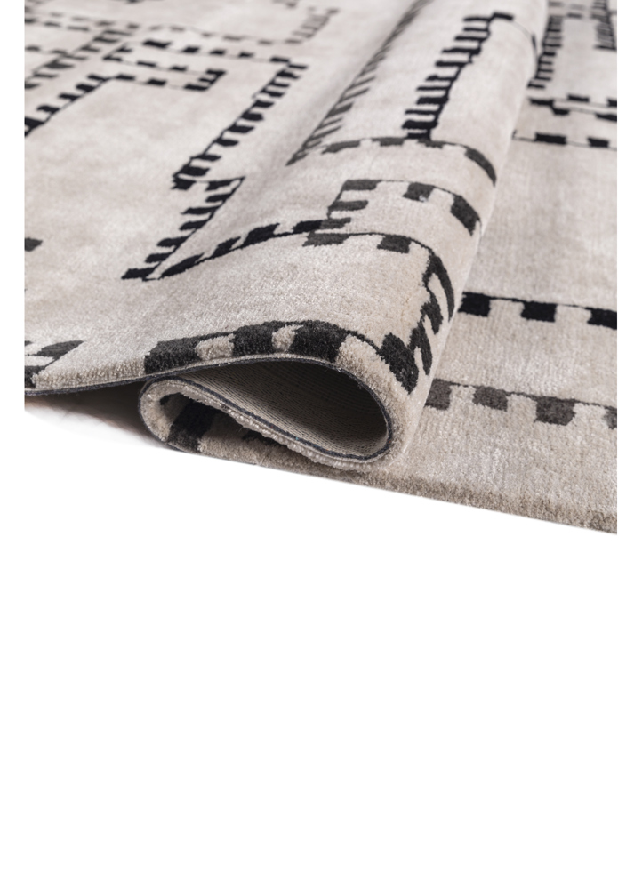 contour ivory wool and viscose hand tufted Rug - FloorShot