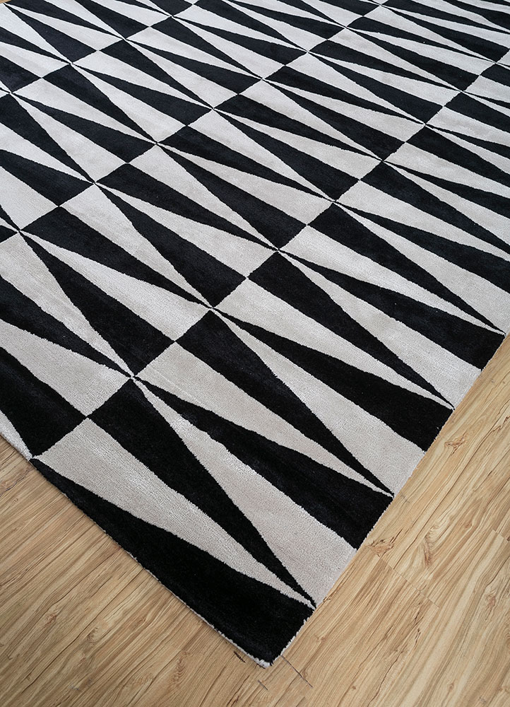 contour grey and black wool and viscose hand tufted Rug - FloorShot