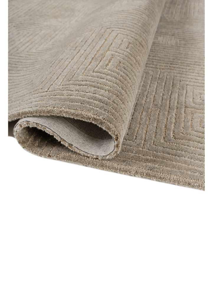 linear green wool and viscose hand tufted Rug - FloorShot