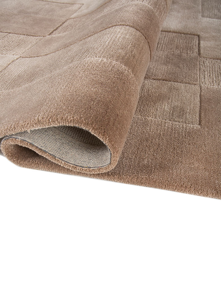 linear beige and brown wool and viscose hand tufted Rug - FloorShot