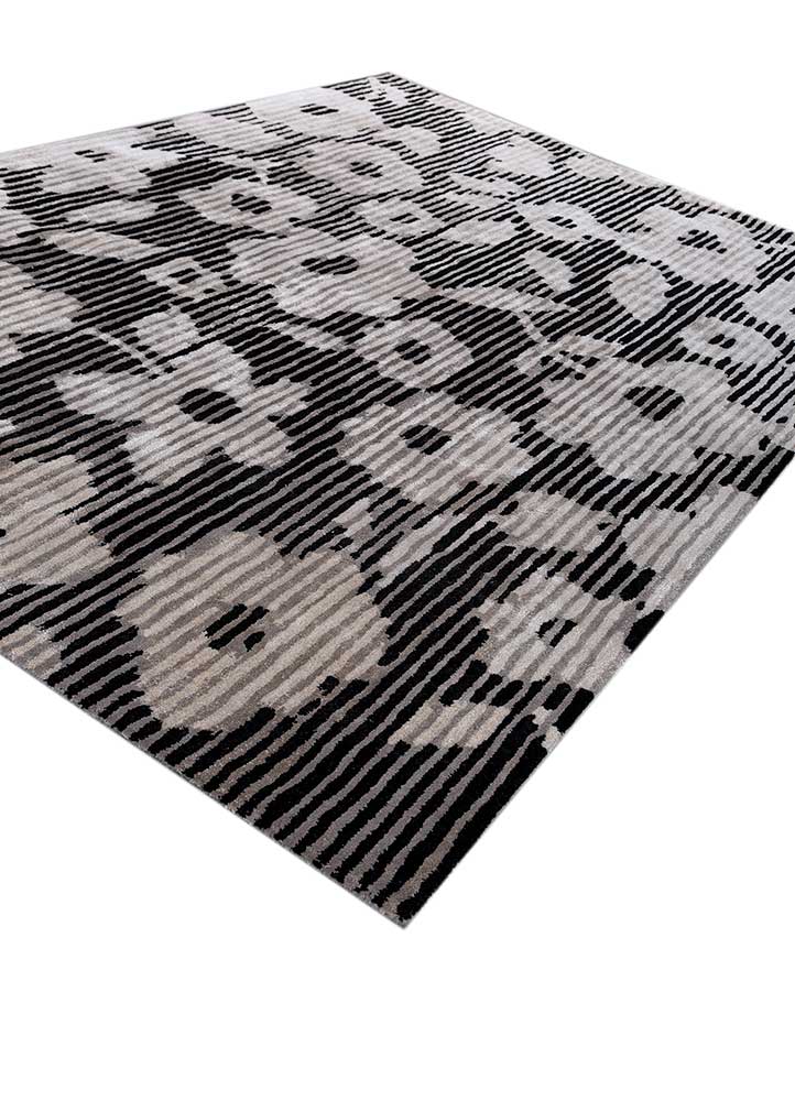 hacienda grey and black wool and viscose hand tufted Rug - FloorShot