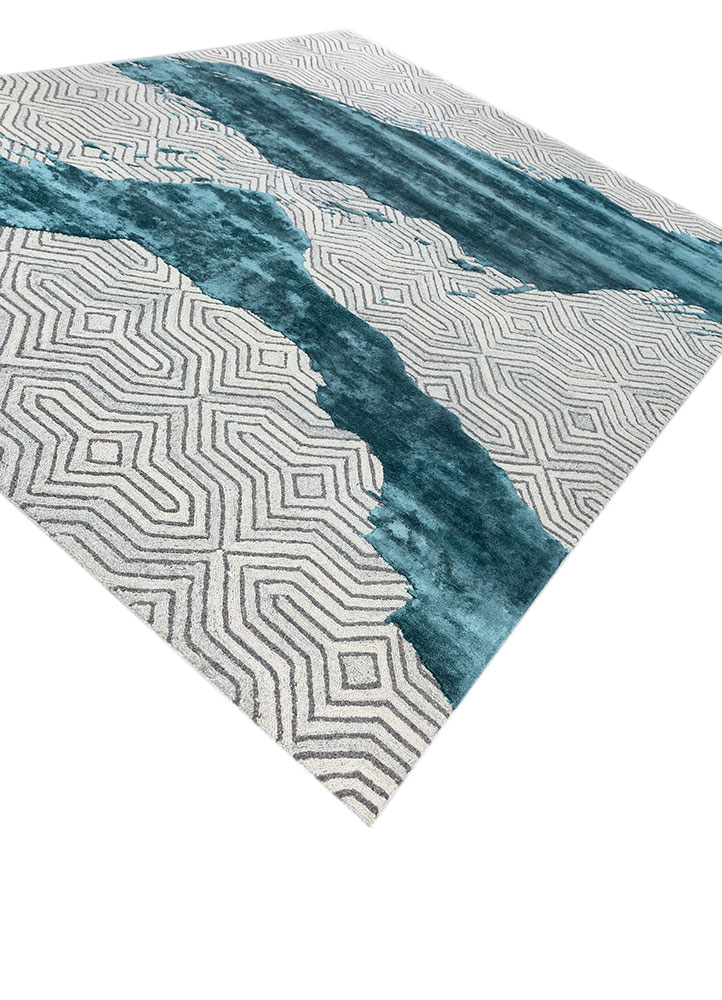 pathways ivory wool and viscose hand tufted Rug - FloorShot