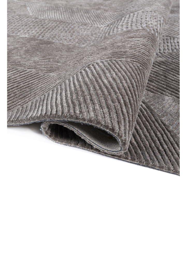 aurelia grey and black wool and viscose hand tufted Rug - FloorShot