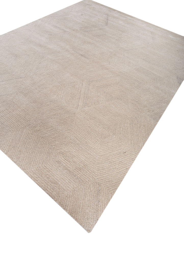 pathways ivory wool and viscose hand tufted Rug - FloorShot