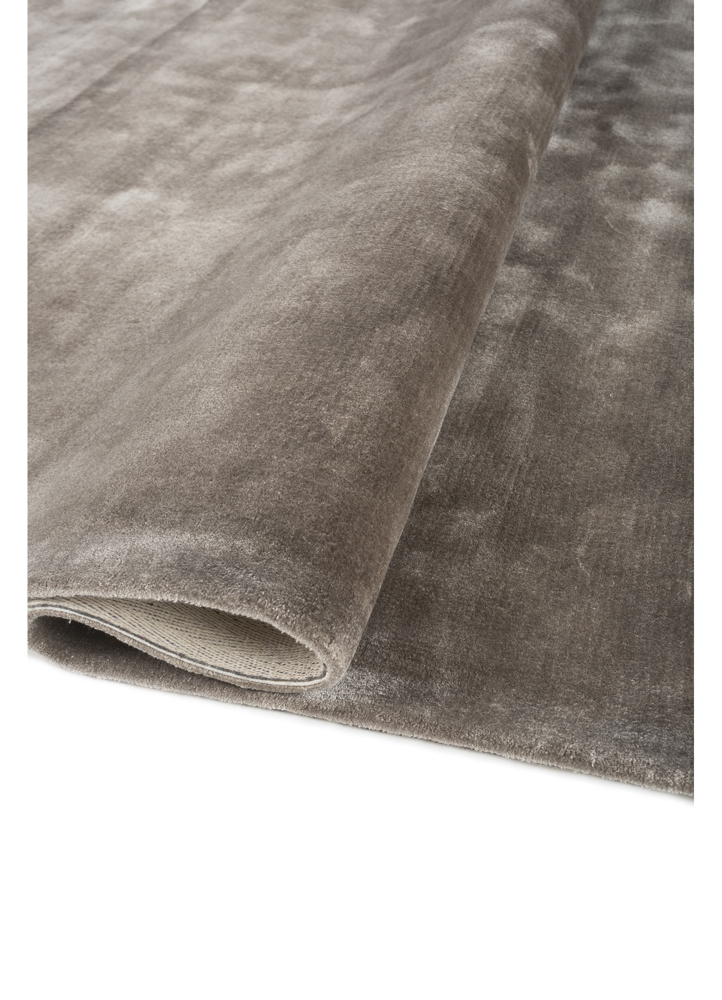 cera grey and black viscose hand tufted Rug - FloorShot