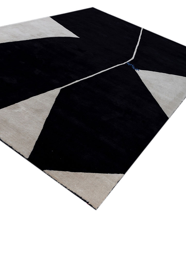 zig zag grey and black wool and viscose hand tufted Rug - FloorShot