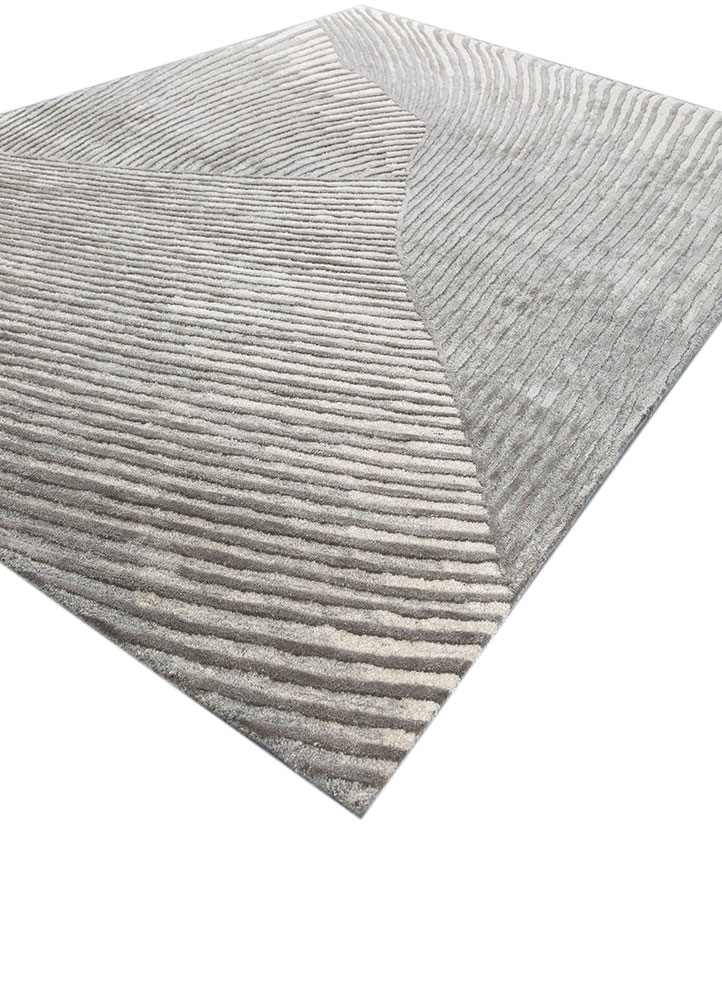 infini blue wool and viscose hand tufted Rug - FloorShot