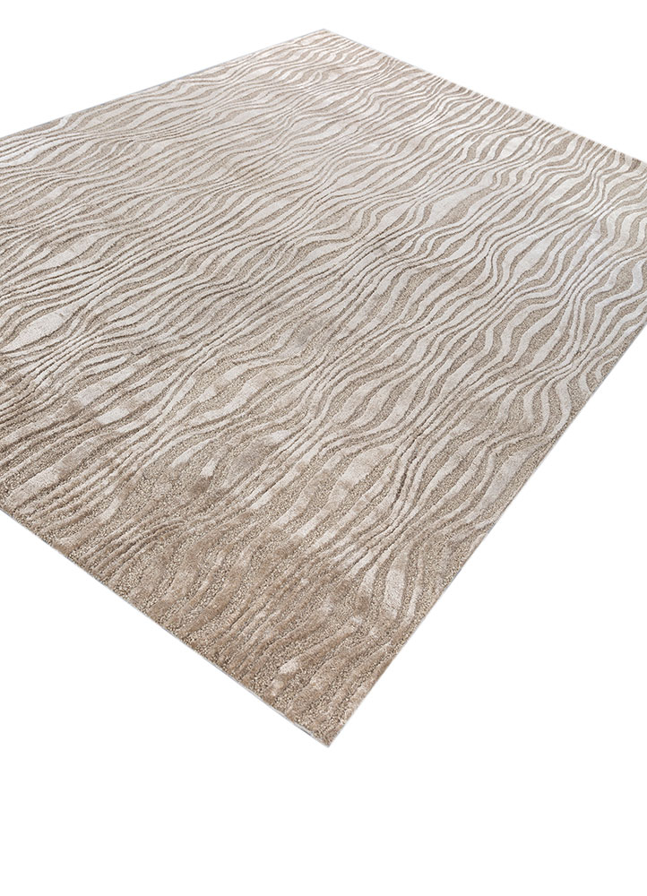 wild wanderlust ivory wool and viscose hand tufted Rug - FloorShot