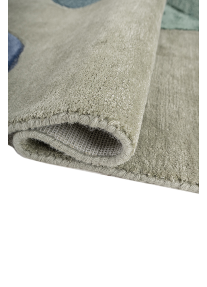 joy green wool and viscose hand tufted Rug - FloorShot