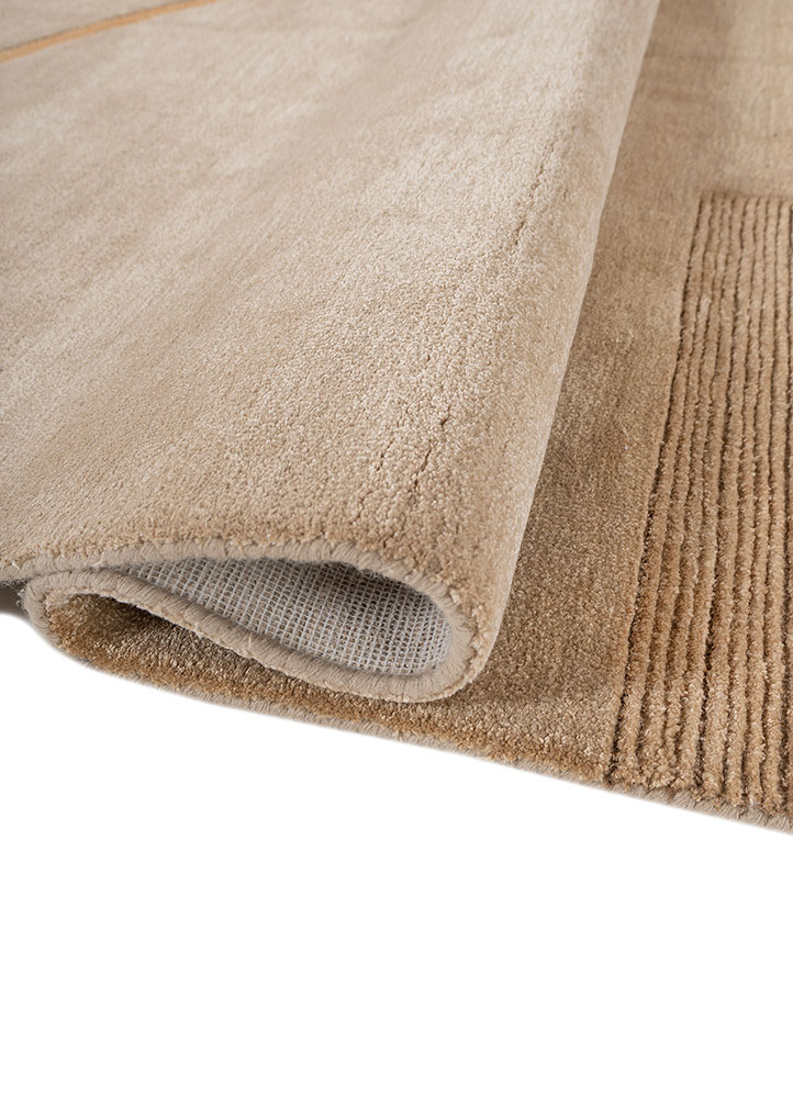 linear beige and brown wool and viscose hand tufted Rug - FloorShot