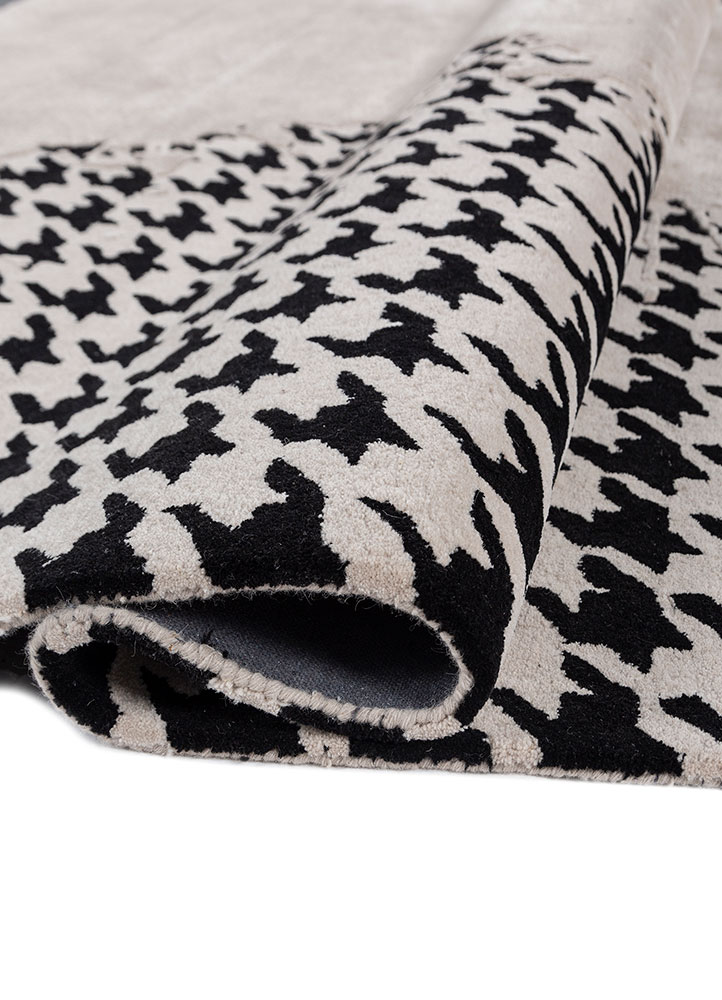 adrift ivory wool and viscose hand tufted Rug - FloorShot
