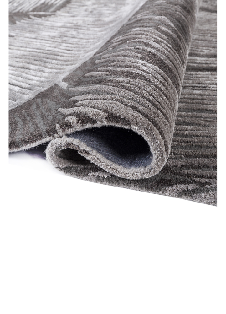 infini grey and black wool and viscose hand tufted Rug - FloorShot