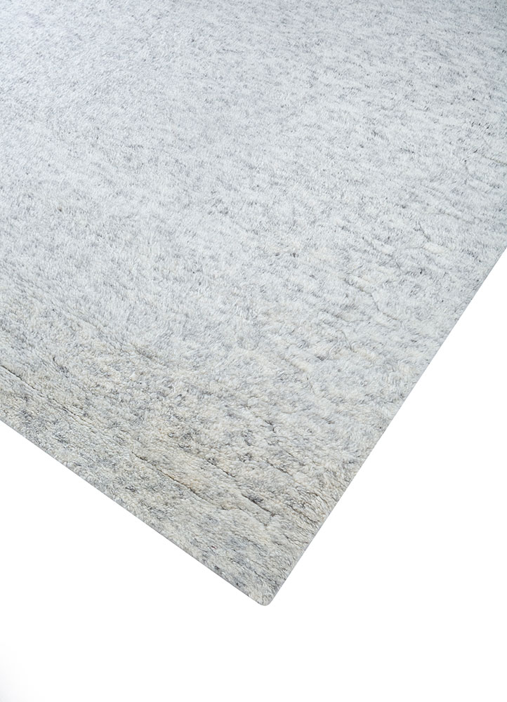 zuri grey and black wool hand knotted Rug - FloorShot