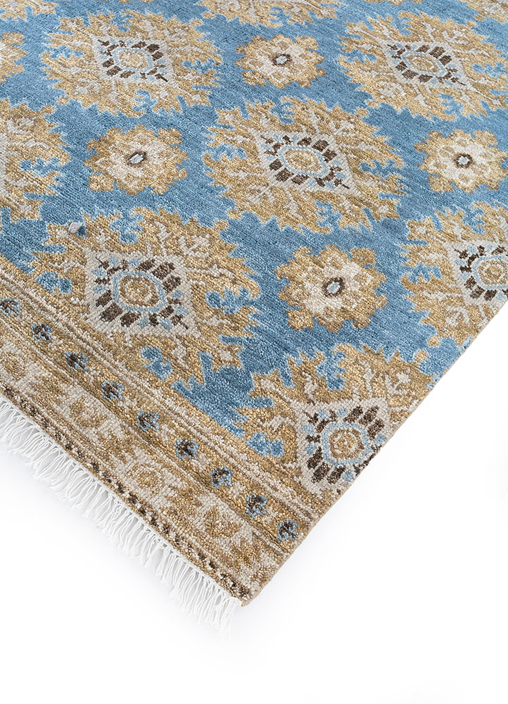 savana gold wool hand knotted Rug - FloorShot