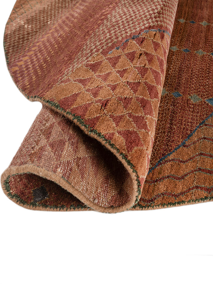 manchaha red and orange wool and bamboo silk hand knotted Rug - FloorShot