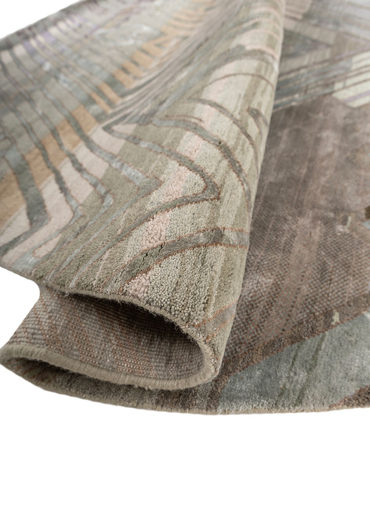 manchaha green wool and bamboo silk hand knotted Rug - FloorShot