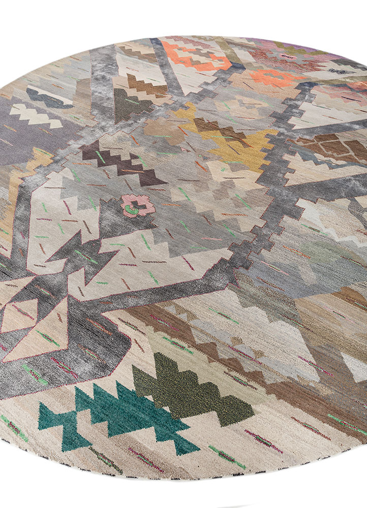 freedom manchaha grey and black wool and bamboo silk hand knotted Rug - FloorShot