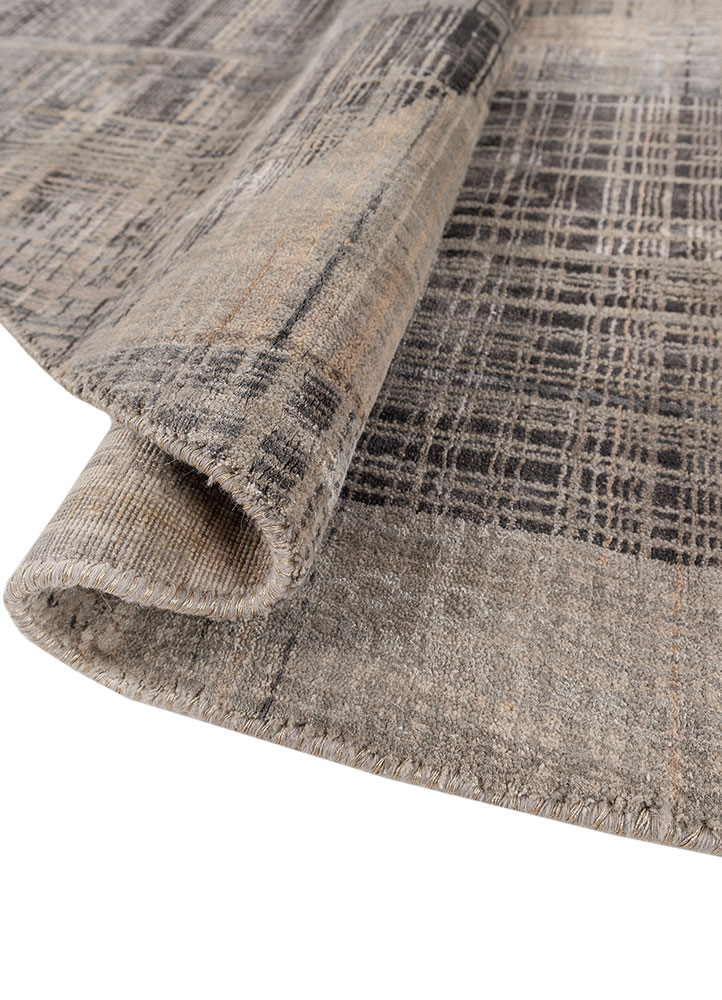 aprezo ivory wool and bamboo silk hand knotted Rug - FloorShot
