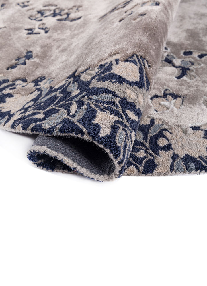 mythos grey and black wool and viscose hand tufted Rug - FloorShot