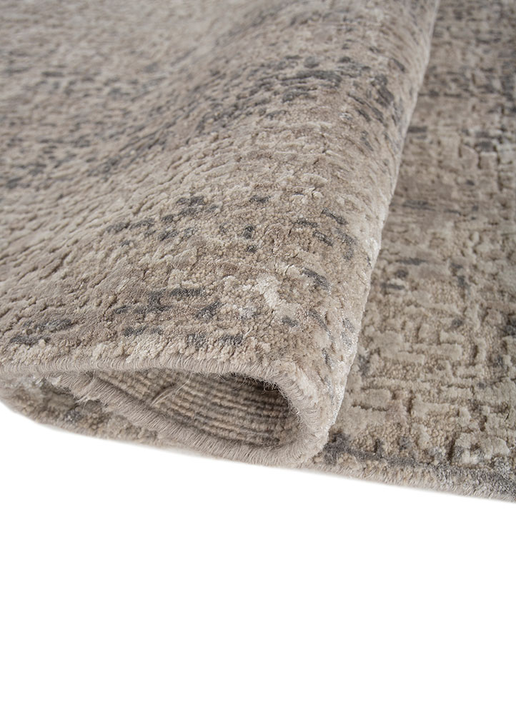 uvenuti grey and black wool and bamboo silk hand knotted Rug - FloorShot