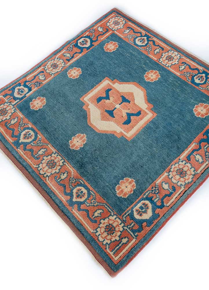 nuray blue wool hand knotted Rug - FloorShot