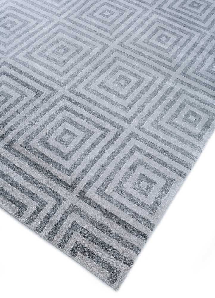 azalea grey and black viscose hand knotted Rug - FloorShot