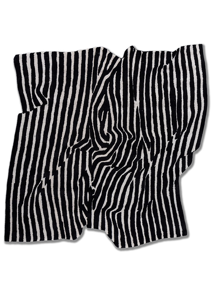 adrift grey and black wool and viscose hand tufted Rug - HeadShot