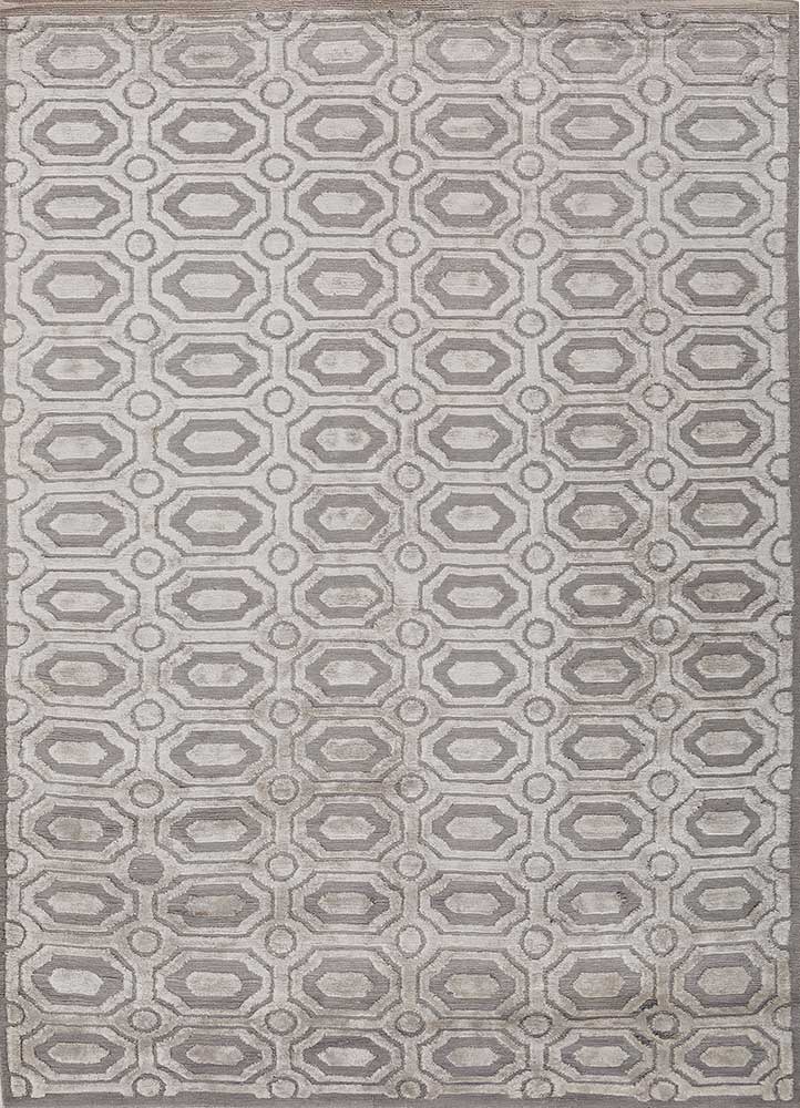 azalea grey and black bamboo silk hand knotted Rug - HeadShot