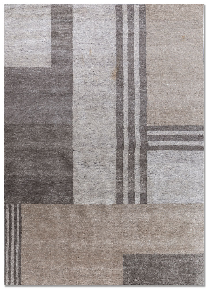 blythe grey and black wool hand knotted Rug - HeadShot