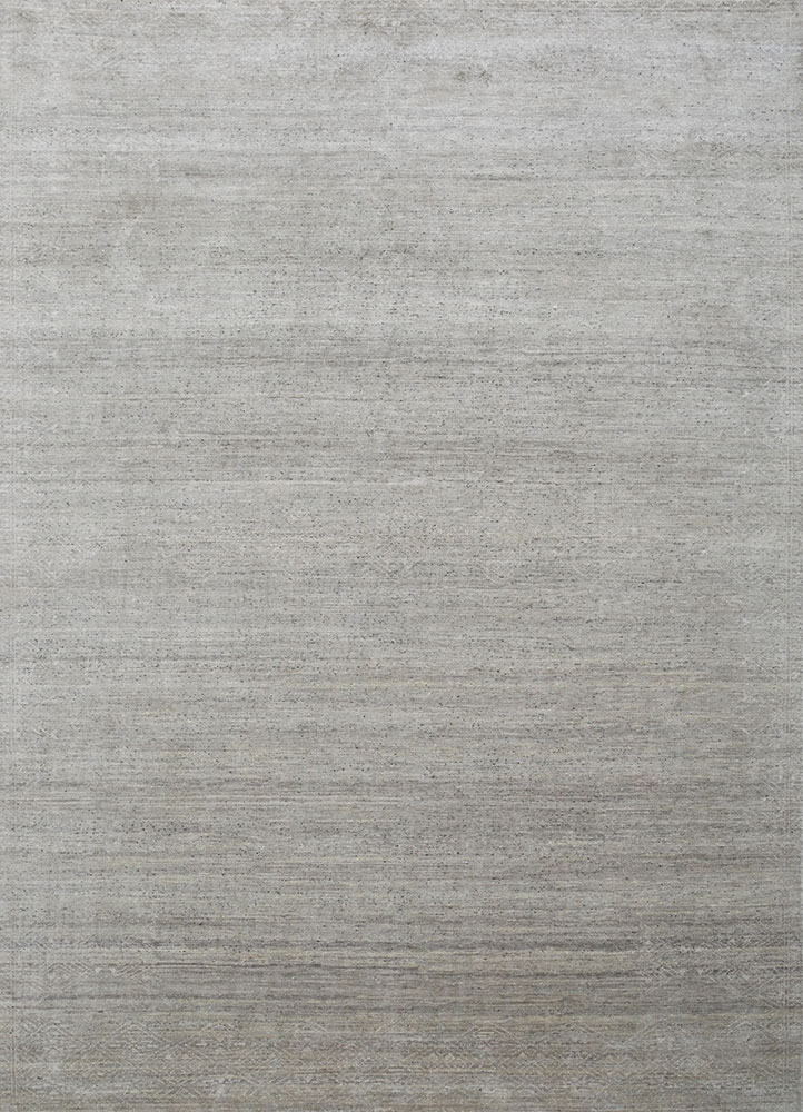 gulmarg grey and black silk hand knotted Rug - HeadShot