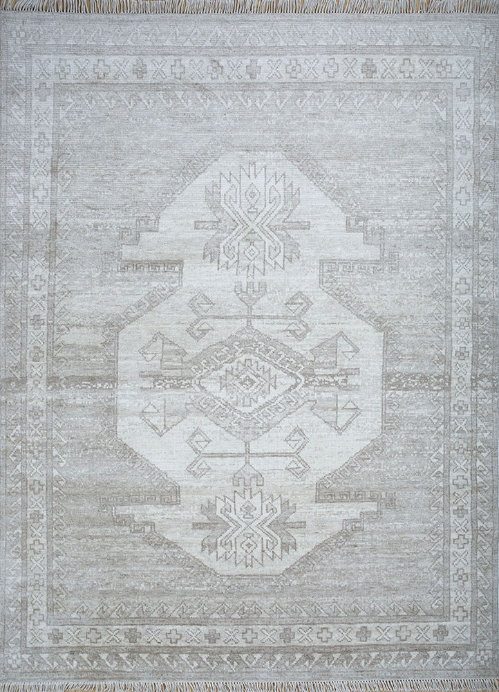thyme grey and black wool hand knotted Rug - HeadShot