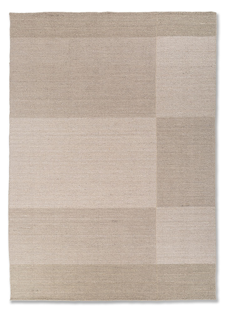 saga ivory wool hand loom Rug - HeadShot