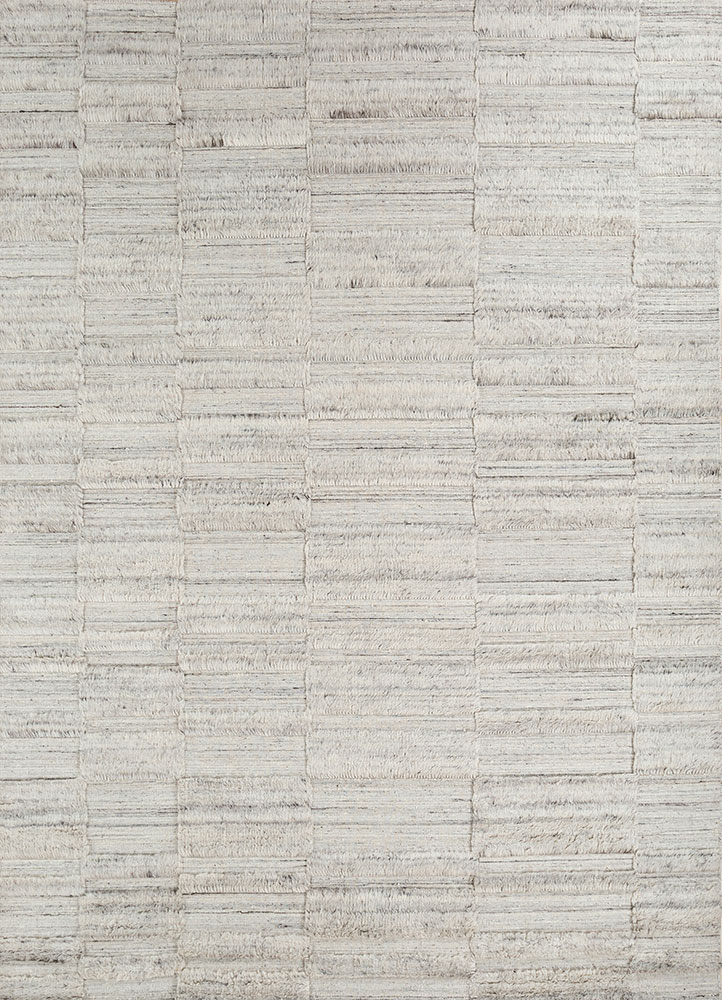 saga ivory wool hand loom Rug - HeadShot