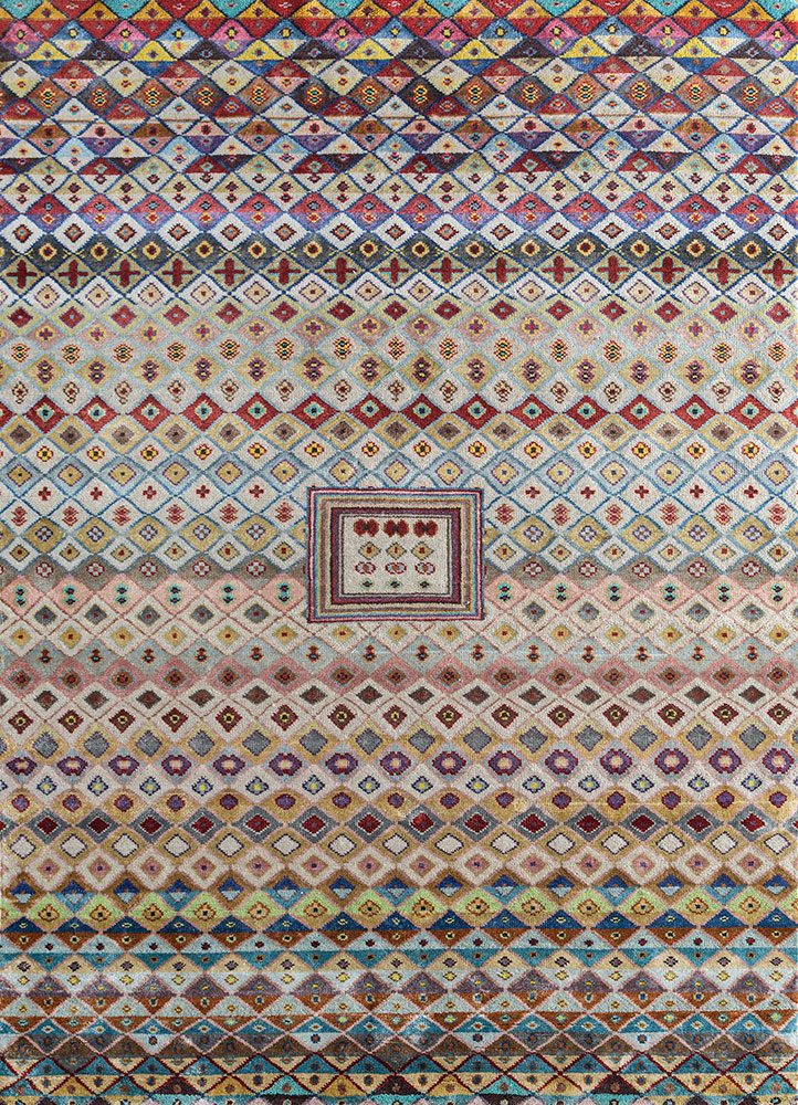 manchaha ivory wool and bamboo silk hand knotted Rug - HeadShot