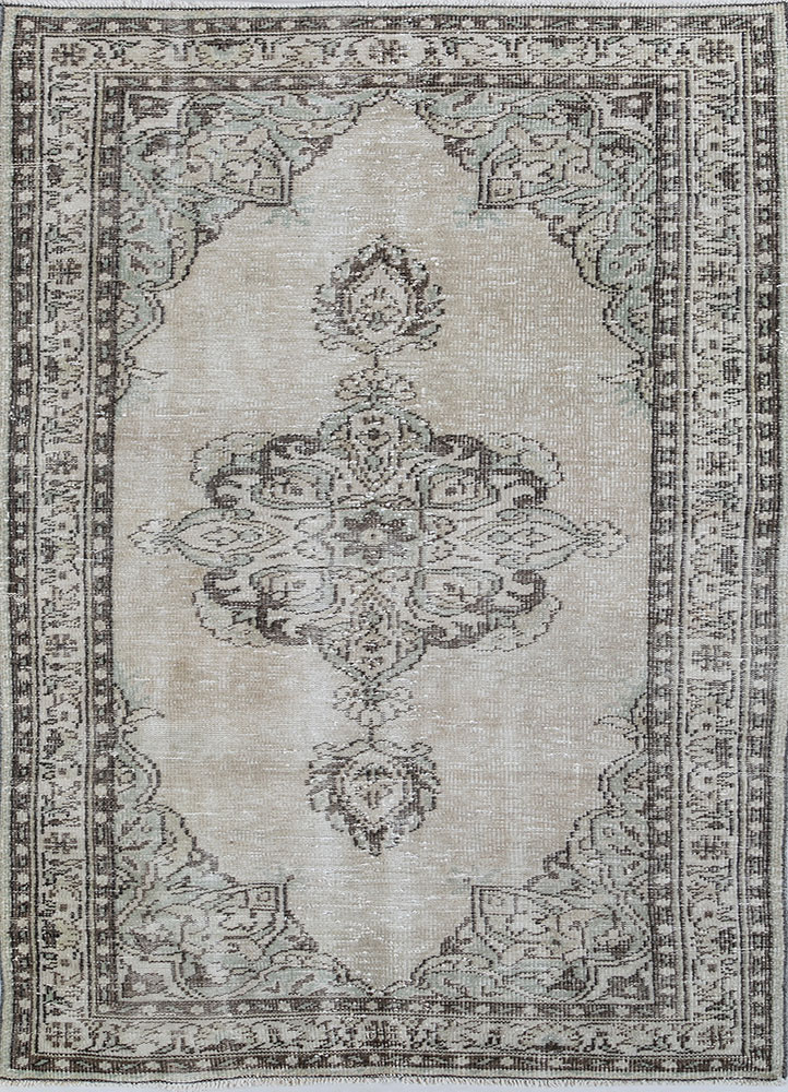 vintage beige and brown wool hand knotted Rug - HeadShot